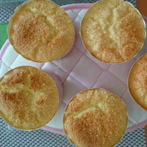 不会回缩的纸杯蛋糕--海氏烤箱定制