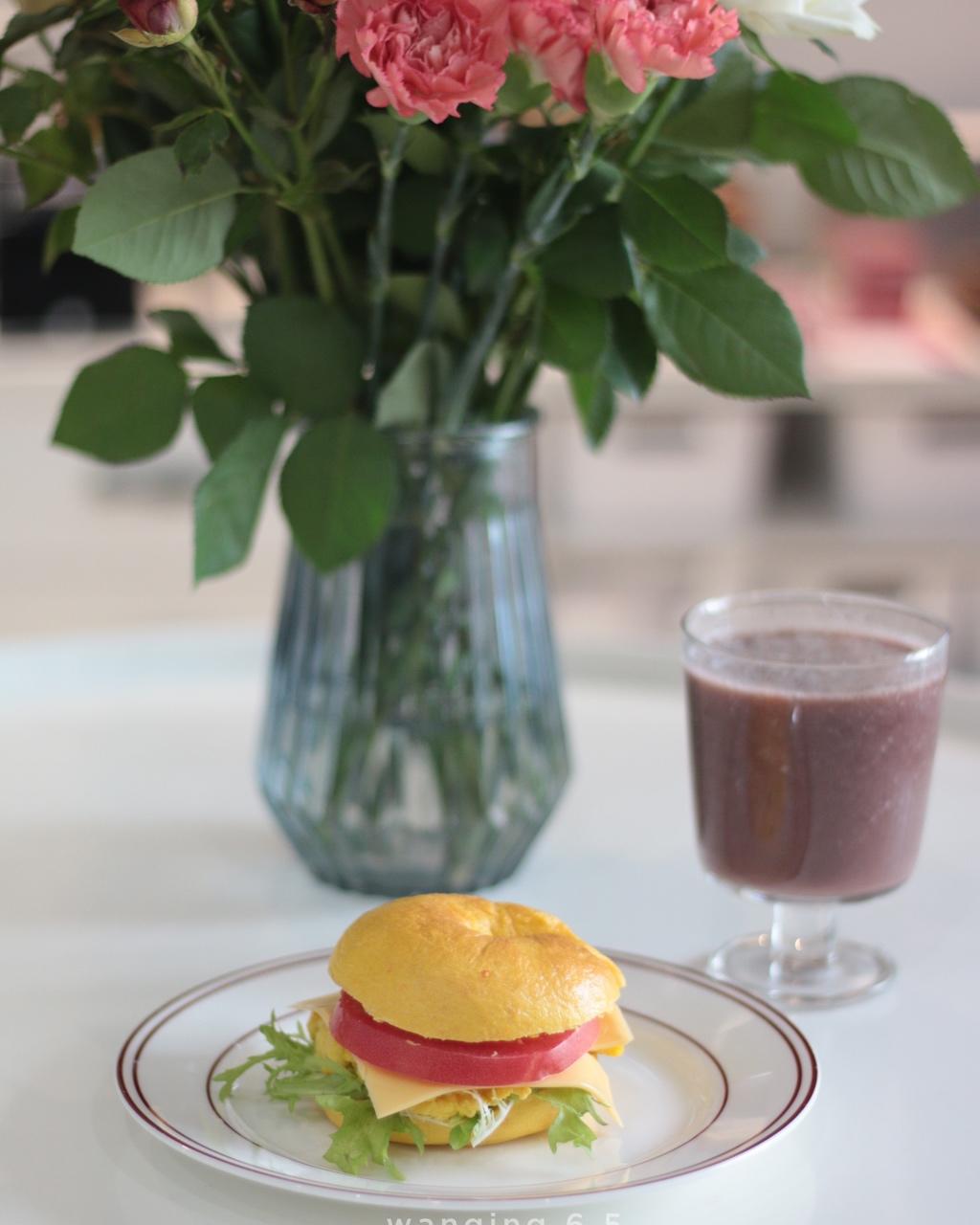 说好的早餐呢？