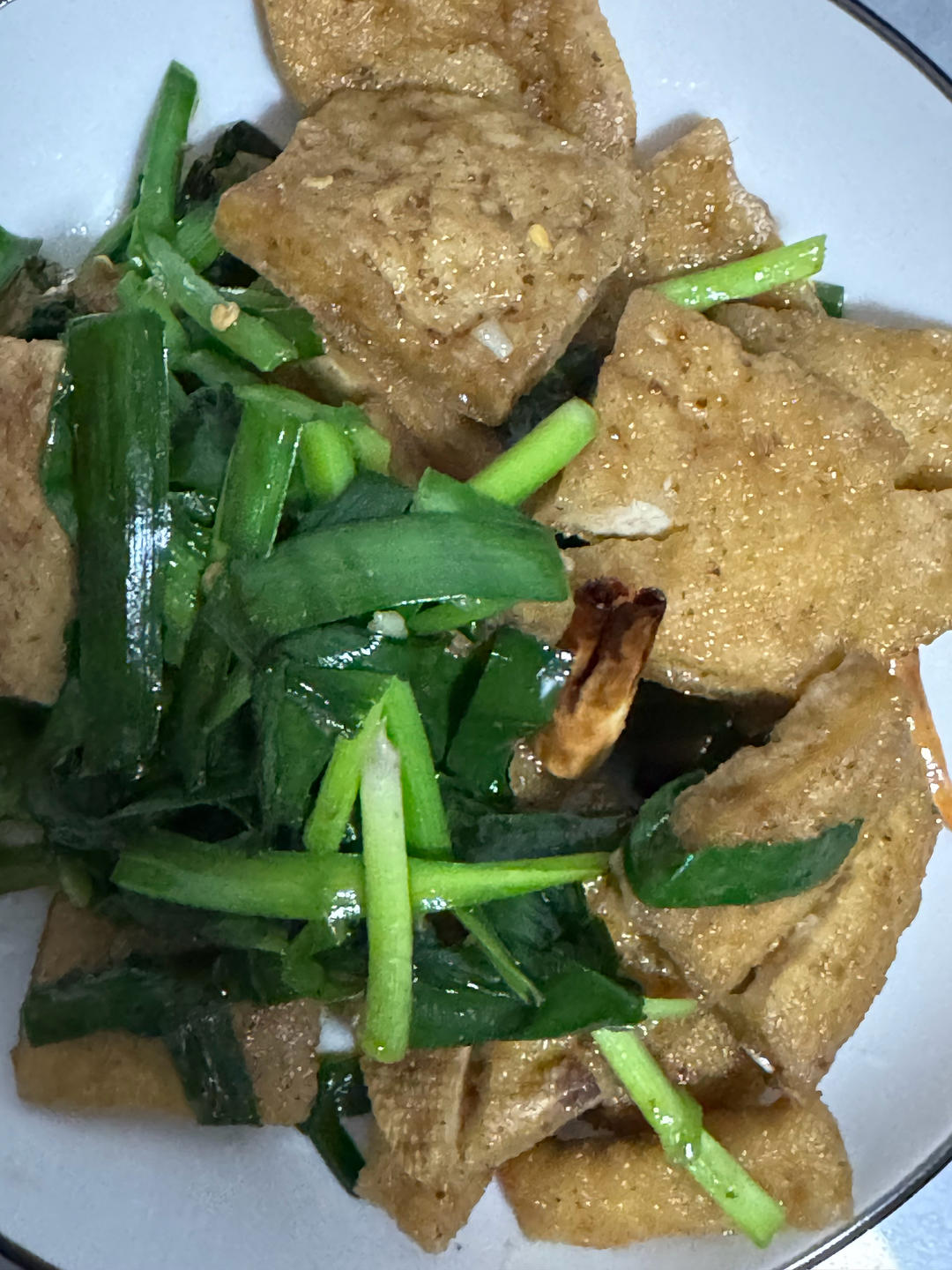 四川人的家常菜-韭菜炒豆干