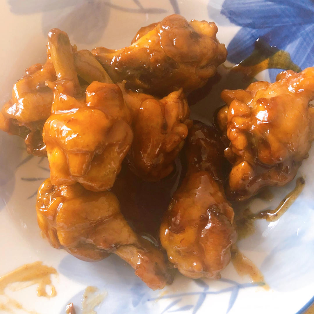 厨师长教你：“可乐鸡翅”的家常做法，味道鲜嫩可口，先收藏起来