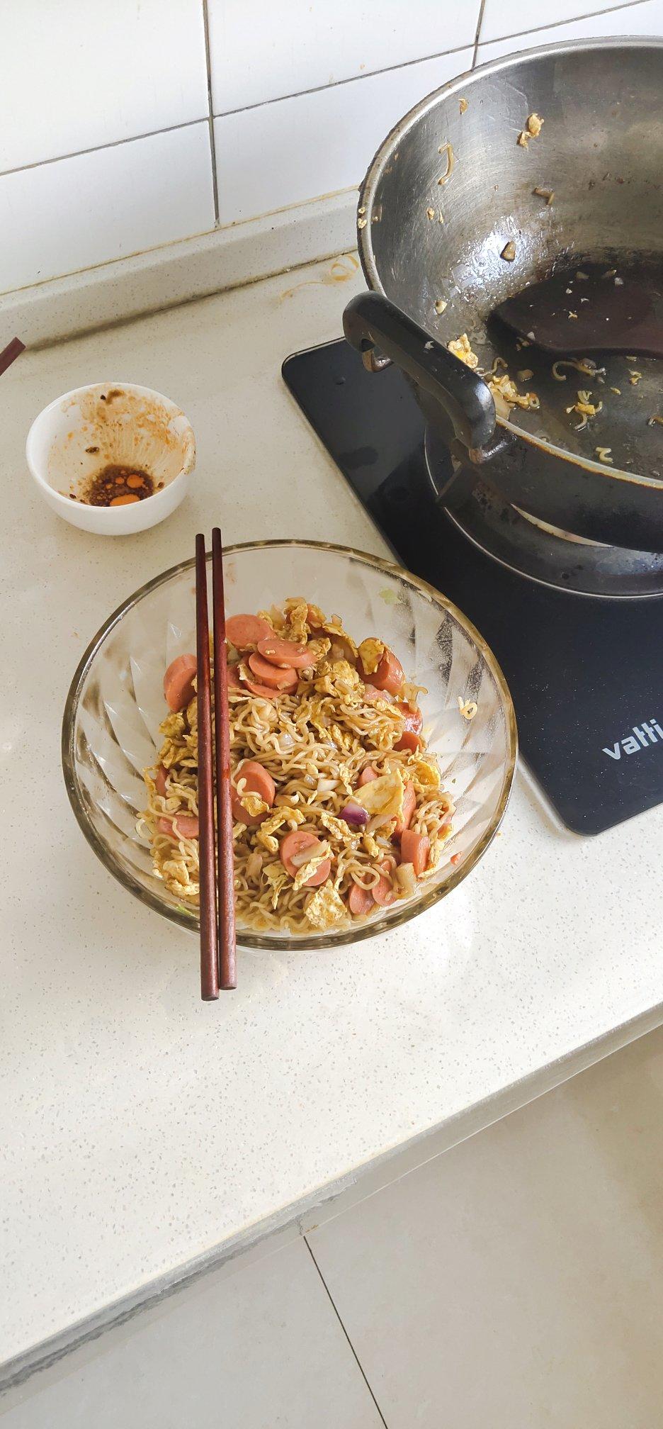 炒方便面￨幸福感爆棚