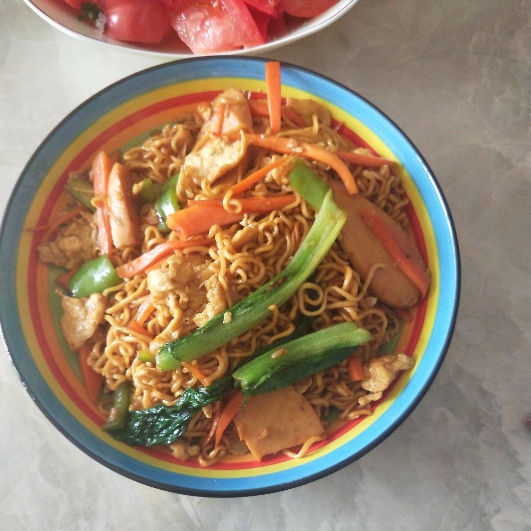 秒杀路边摊的炒方便面