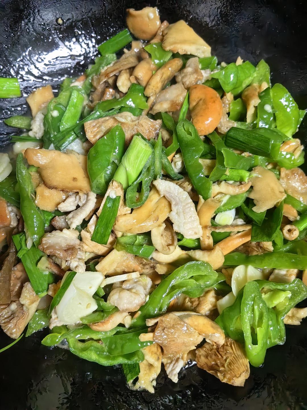 青椒炒奶浆菌