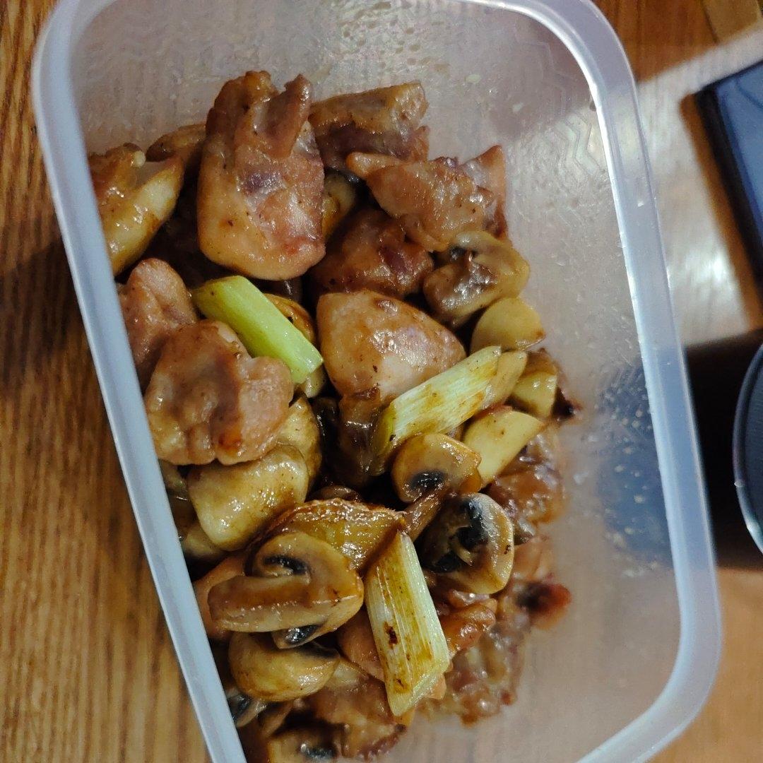 绝了～口蘑鸡腿真的好吃，简单快手