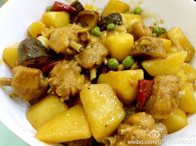 红烧鸡翅炖土豆