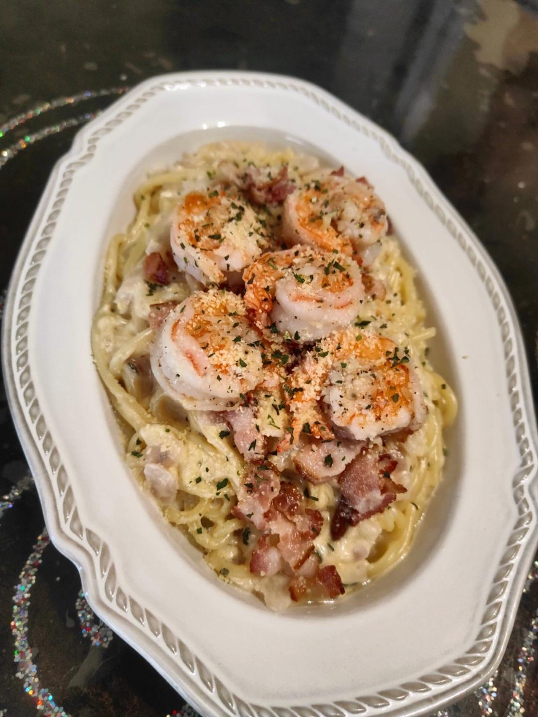 蒜香奶油虾仁意面