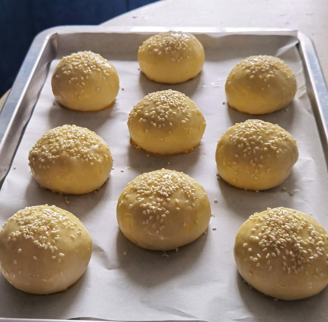 中筋面粉汉堡胚