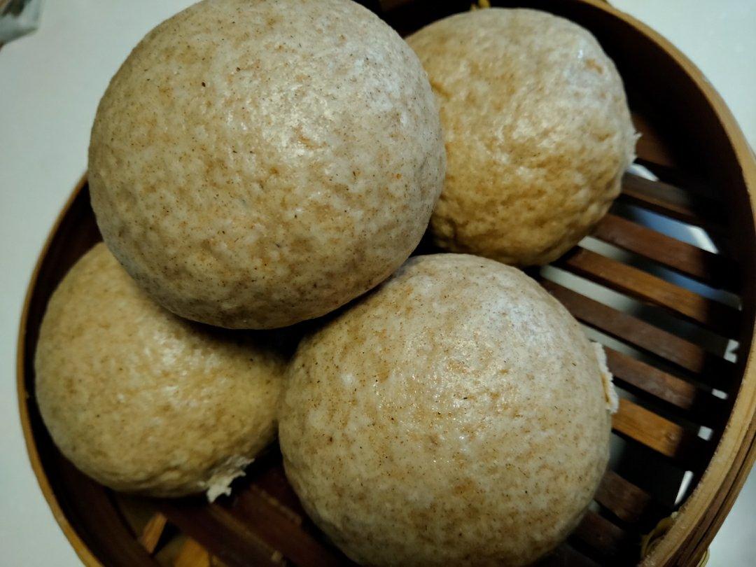 全麦馒头