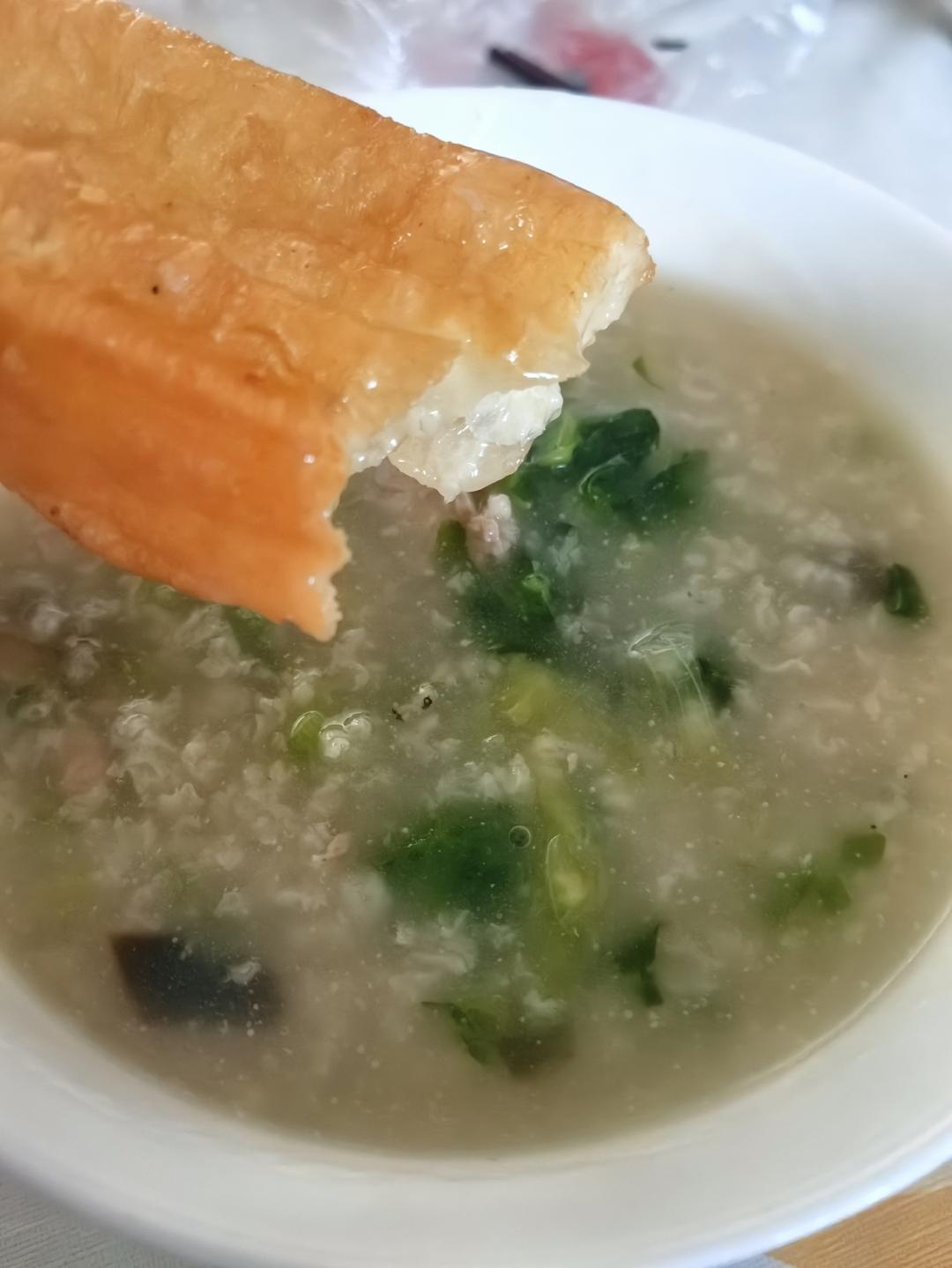 十五分钟快手之香滑皮蛋瘦肉粥(附五分钟电饭煲电压力锅更快捷方法)