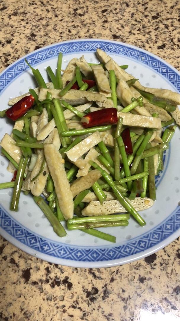芦蒿炒臭干
