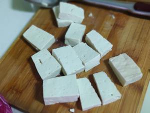 超级好吃的小葱爆豆腐的做法 步骤1