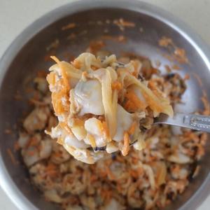 蛤蜊胡萝卜水饺的做法 步骤7