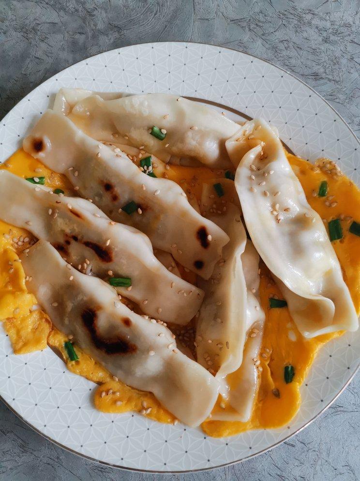 鸡蛋烤饺