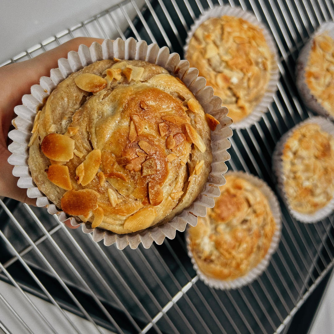 低卡版鲁邦硬种全麦苹果肉桂卷 or babka (一次发酵/消耗废弃硬种)