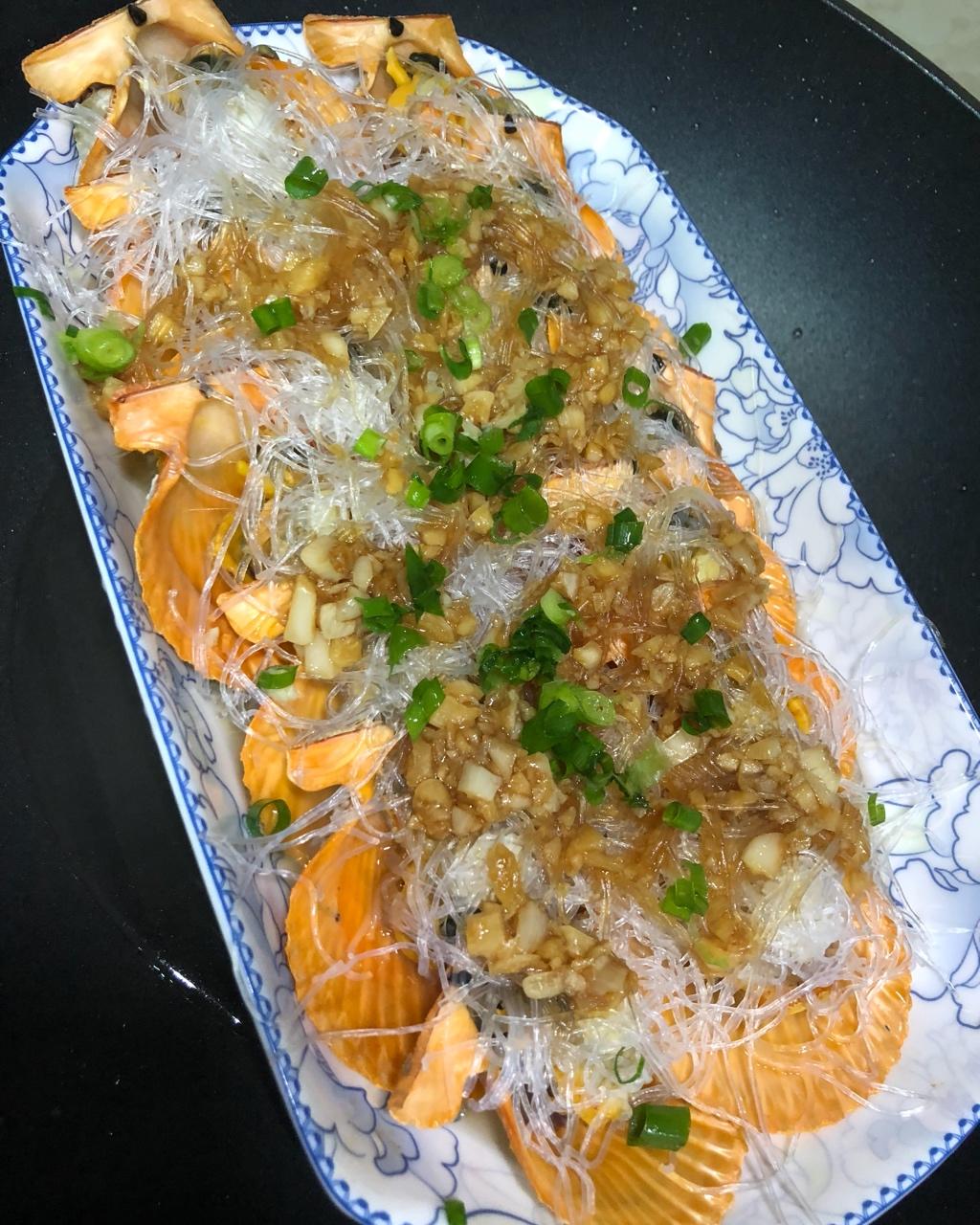 蒜蓉粉丝蒸扇贝