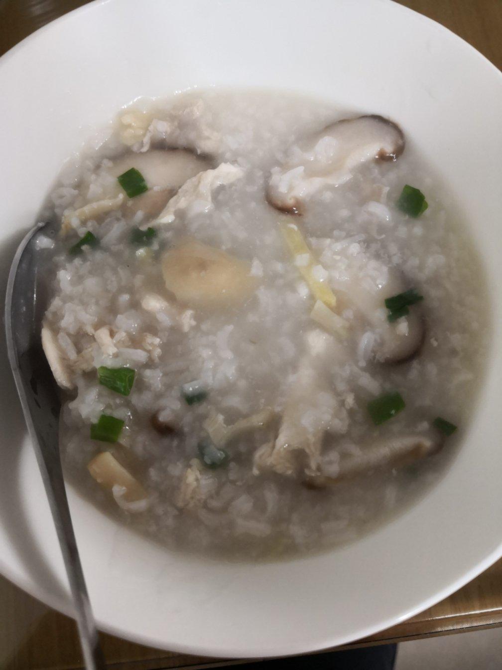 香菇滑鸡粥