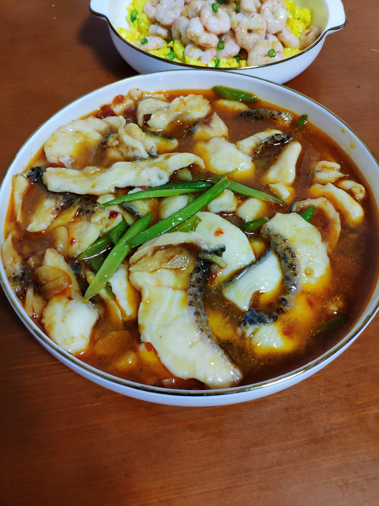 🌸黑鱼两吃——香辣水煮鱼＆鱼骨豆腐汤的做法