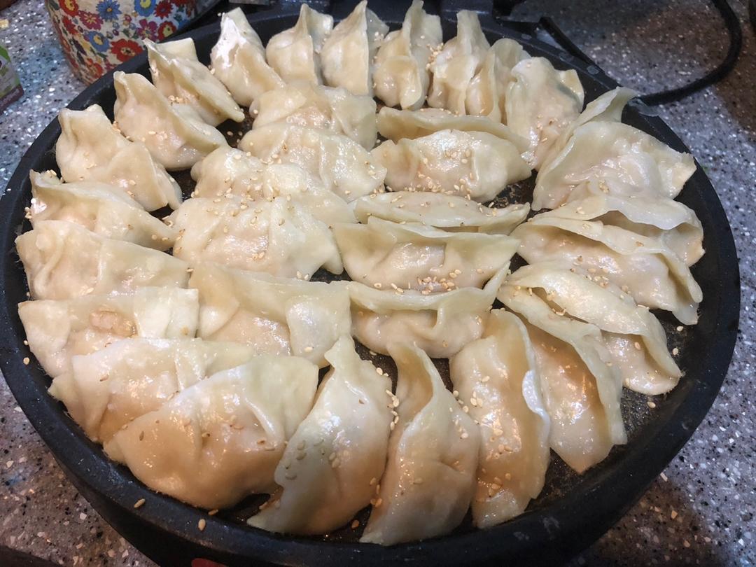 三鲜锅贴