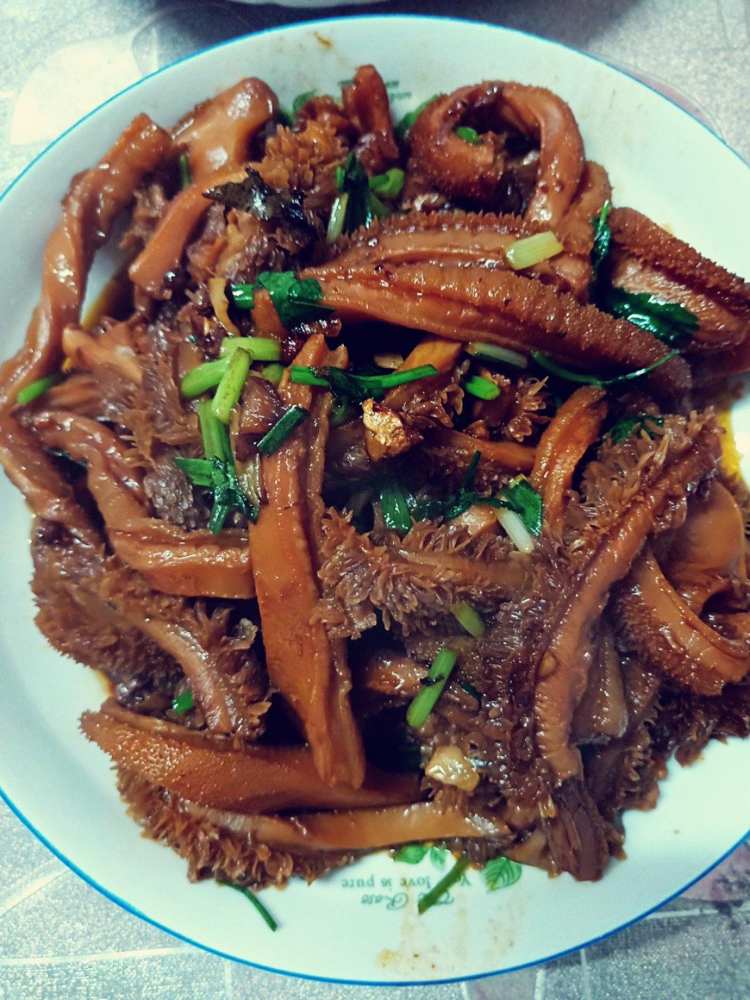 卤牛肚