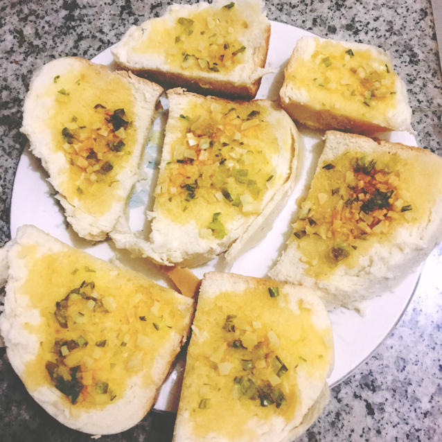微波炉蒜香面包