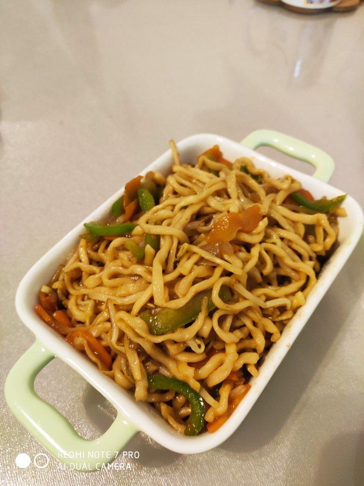 🍜最简单最好吃的家常炒面