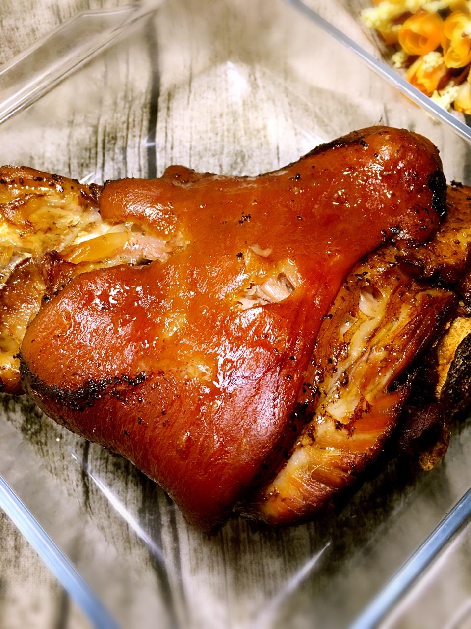 自有人家做的德国烤猪肘