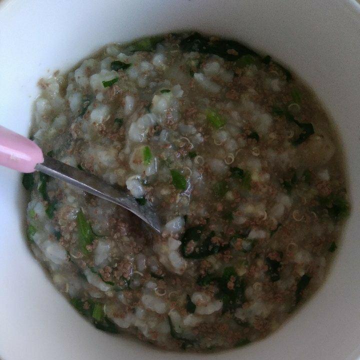 菠菜猪肝粥  宝宝辅食食谱