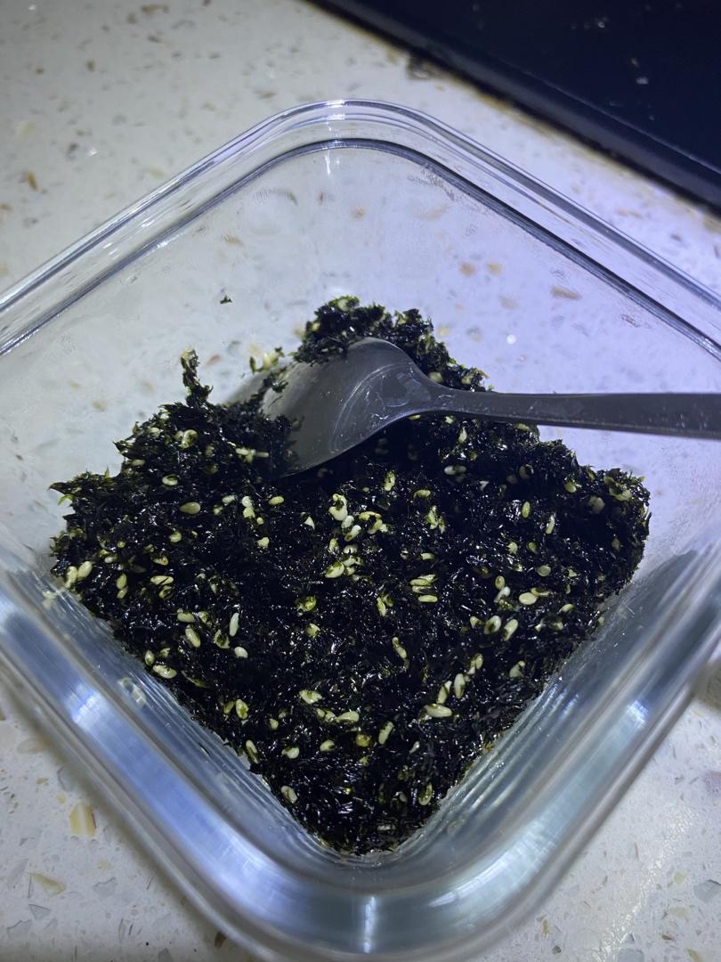 拌饭芝麻海苔