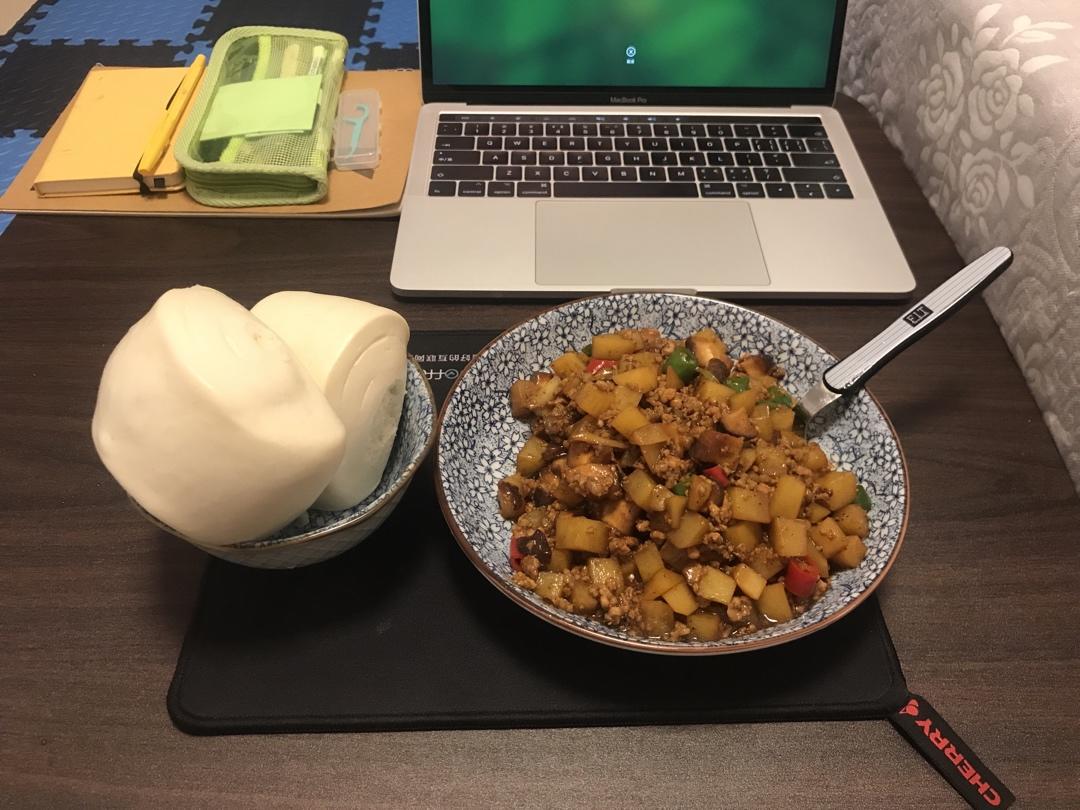 ㊙️香菇土豆肉沫拌饭❗️比外卖还好吃