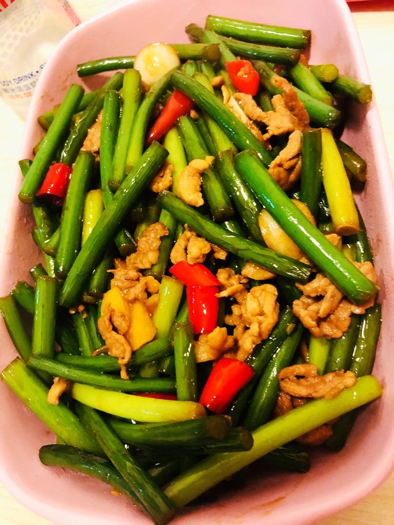 快手肉丝炒蒜薹