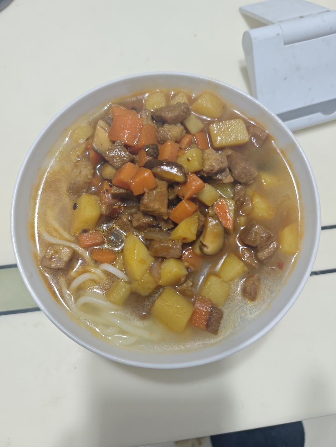 土豆萝卜丁臊子面的做法