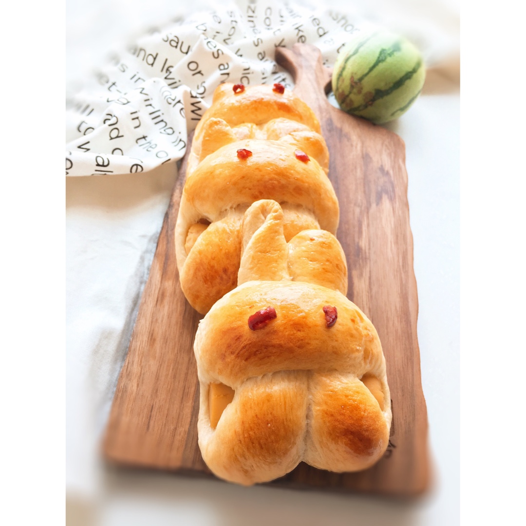 小兔子香肠包