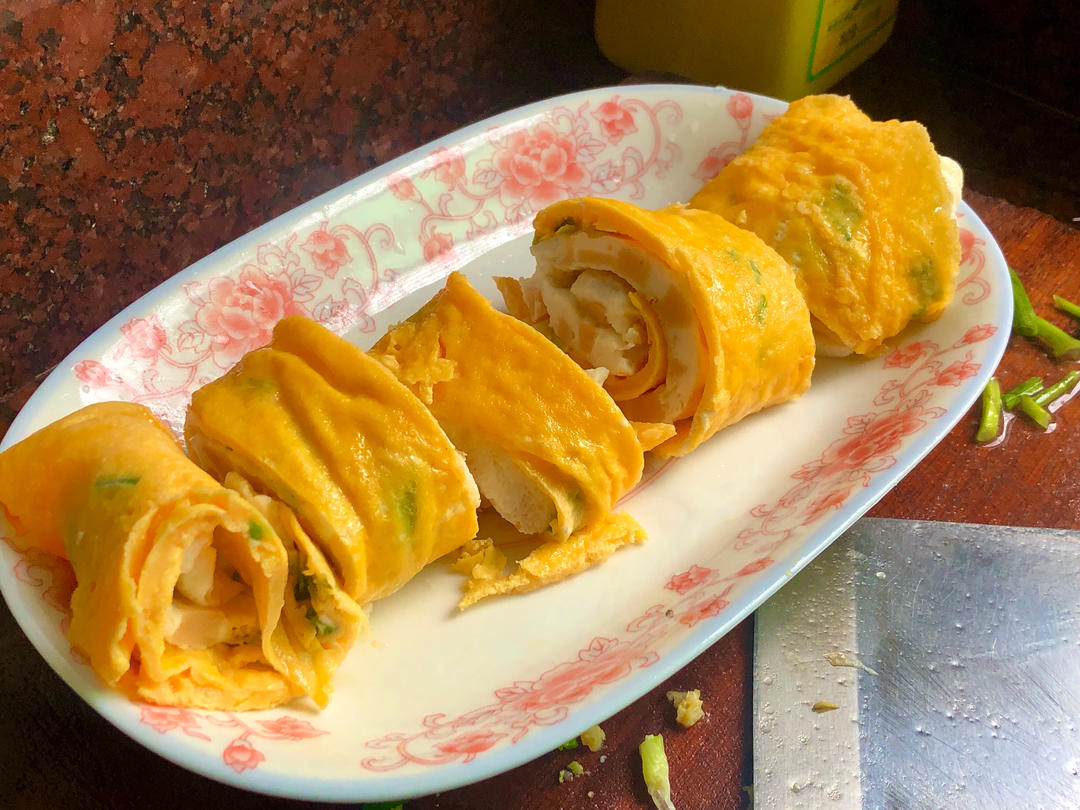 有鸡蛋就能做！一煎一卷轻松搞定，孩子点名要吃~