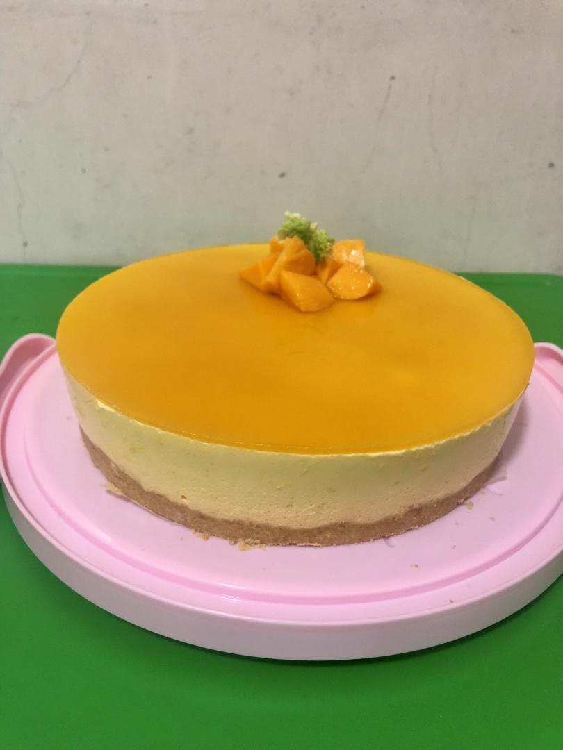 8寸芒果慕斯镜面蛋糕