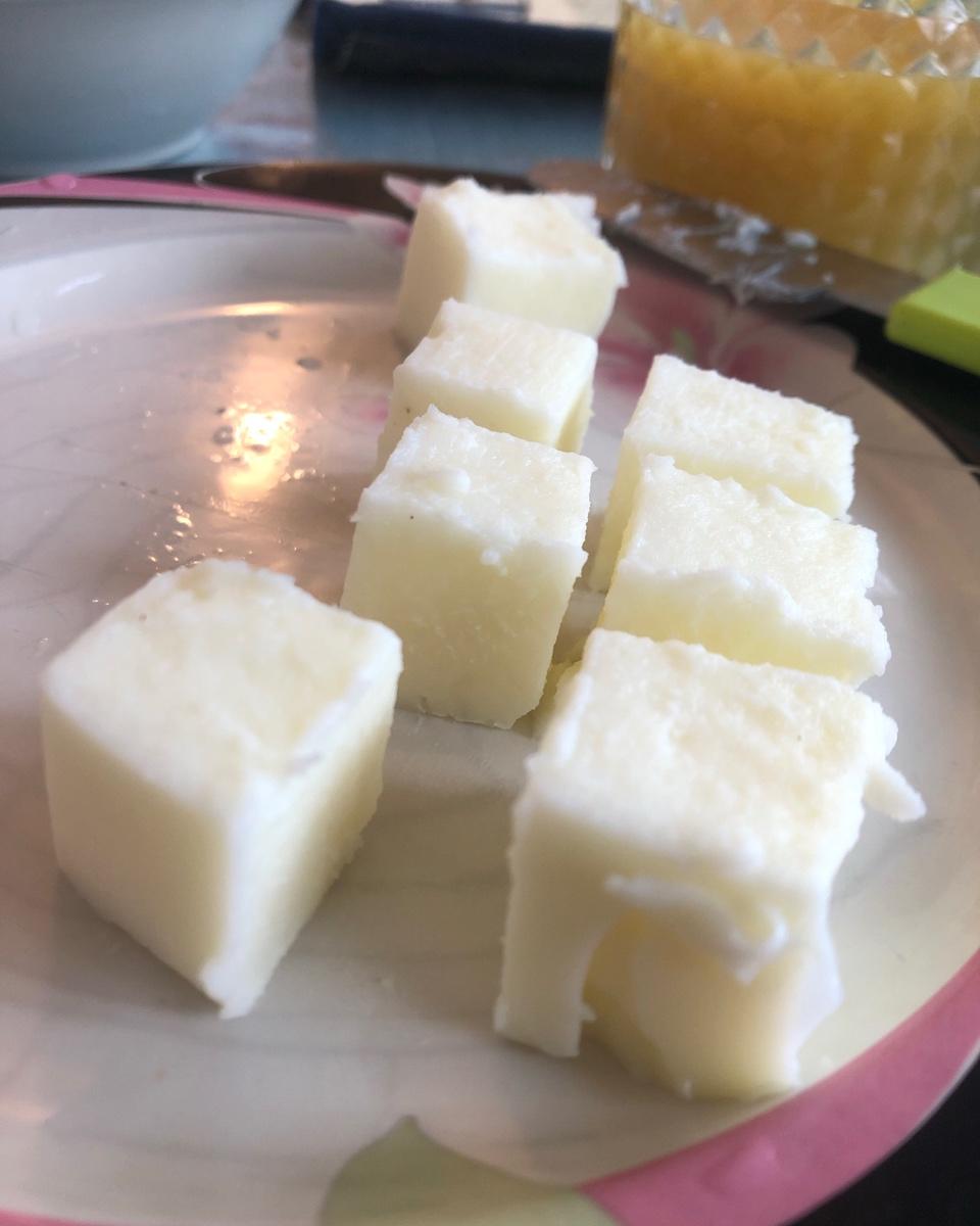 牛奶豆腐（做法简单到自己都不信）