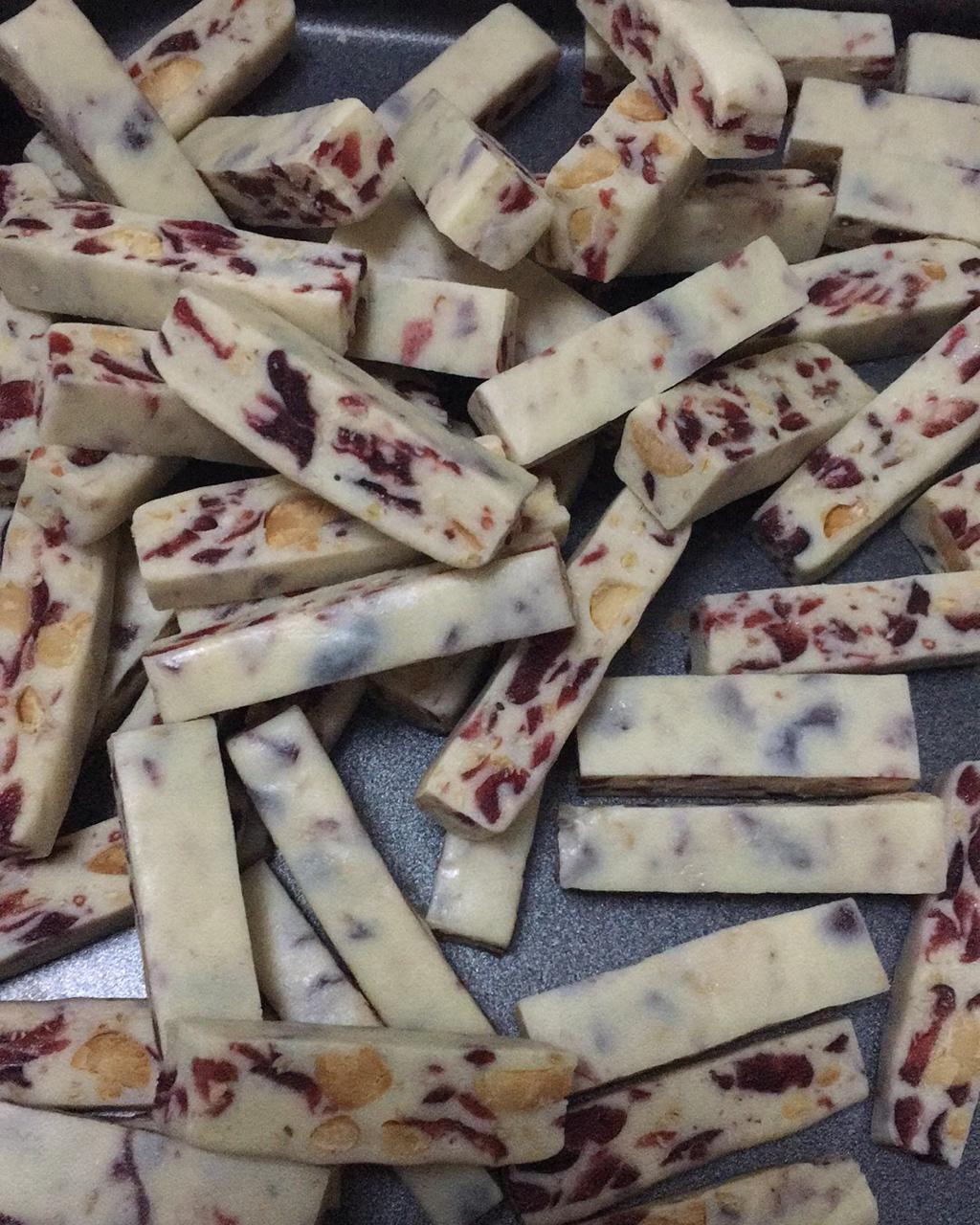 蔓越莓牛轧糖