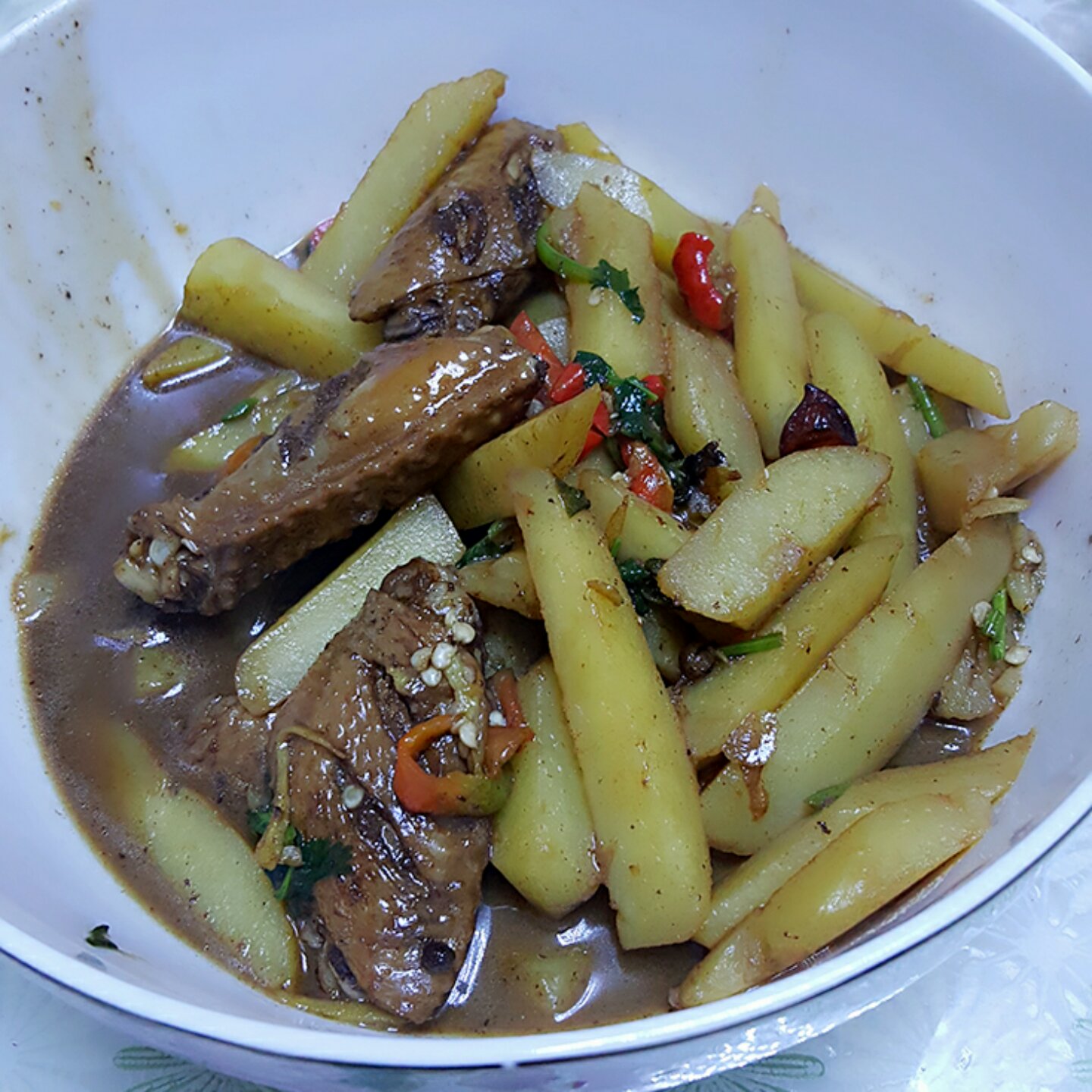 土豆炖鸡翅（快手零失败）