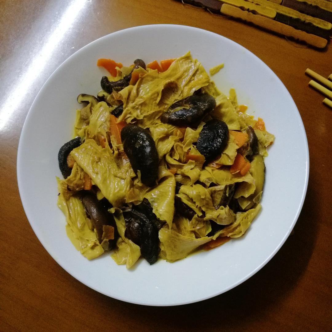 腐竹烧香菇