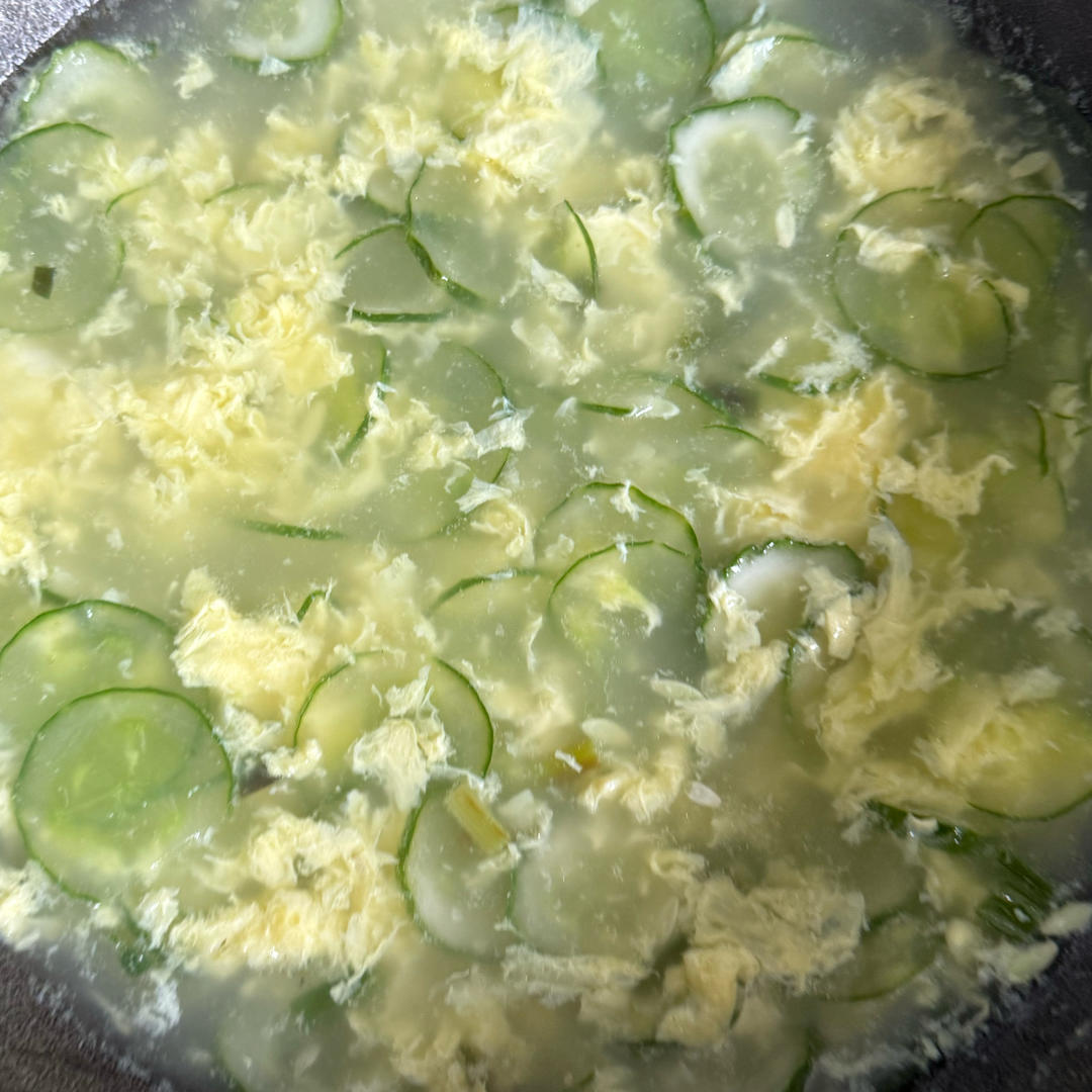 超鲜嫩好喝五分钟搞定黄瓜鸡蛋汤