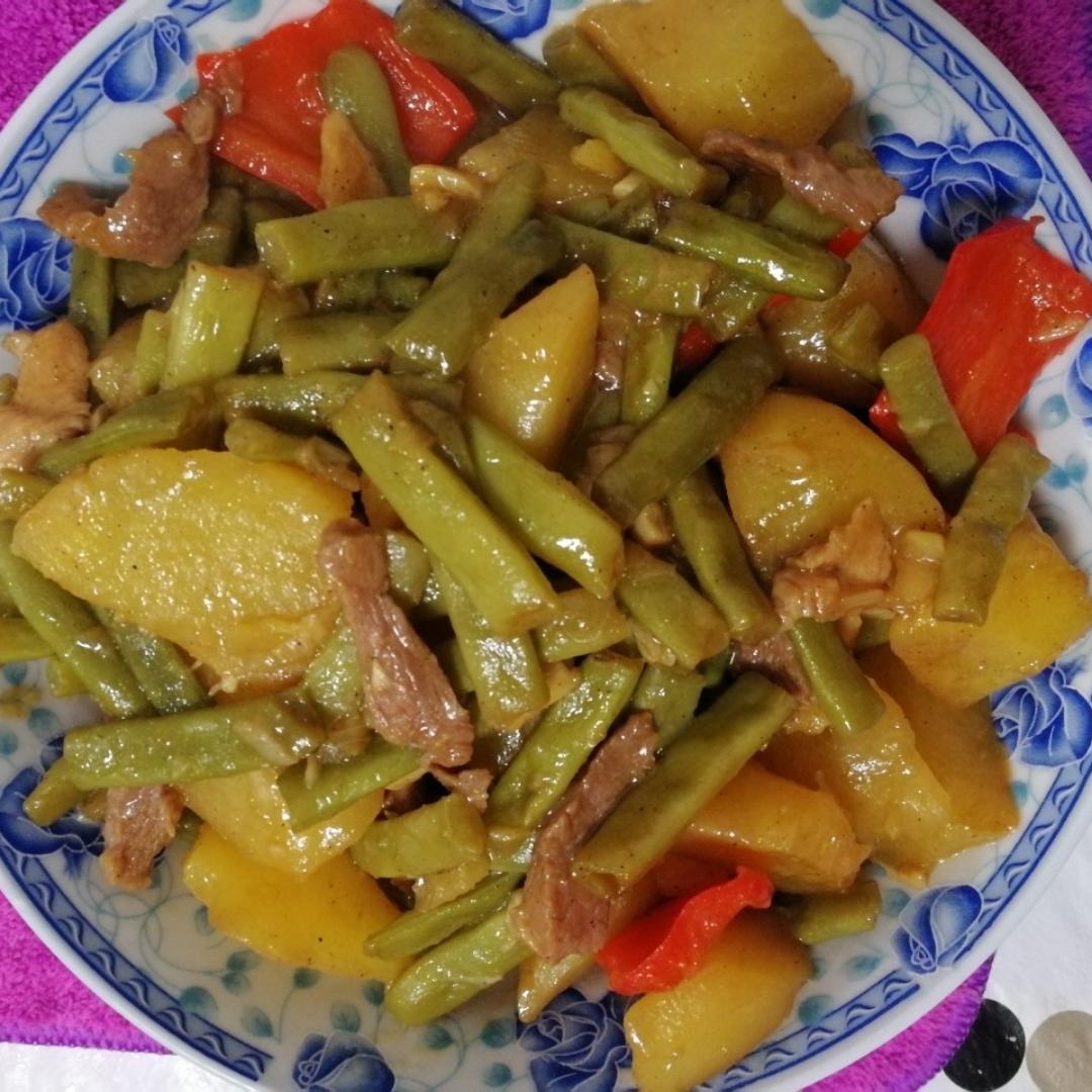 正宗东北土豆炖豆角