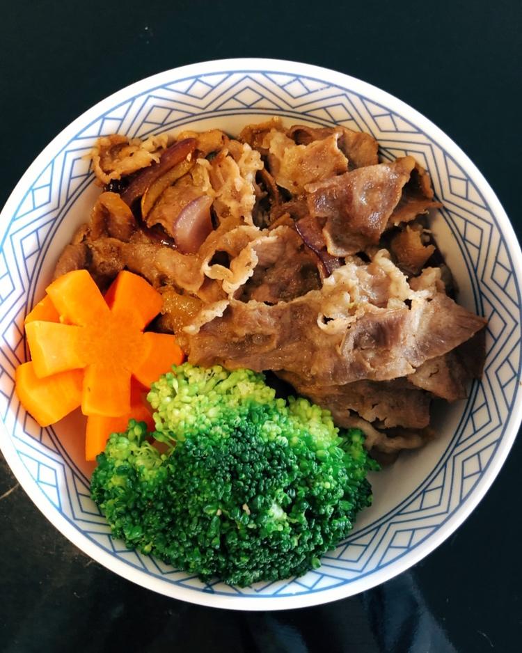 肥牛饭