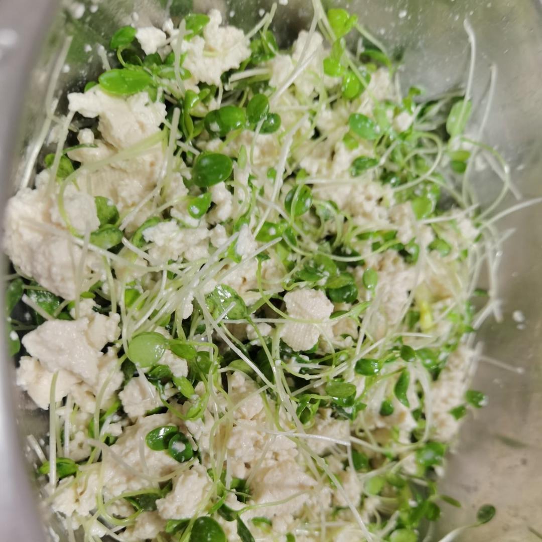 香椿苗拌豆腐