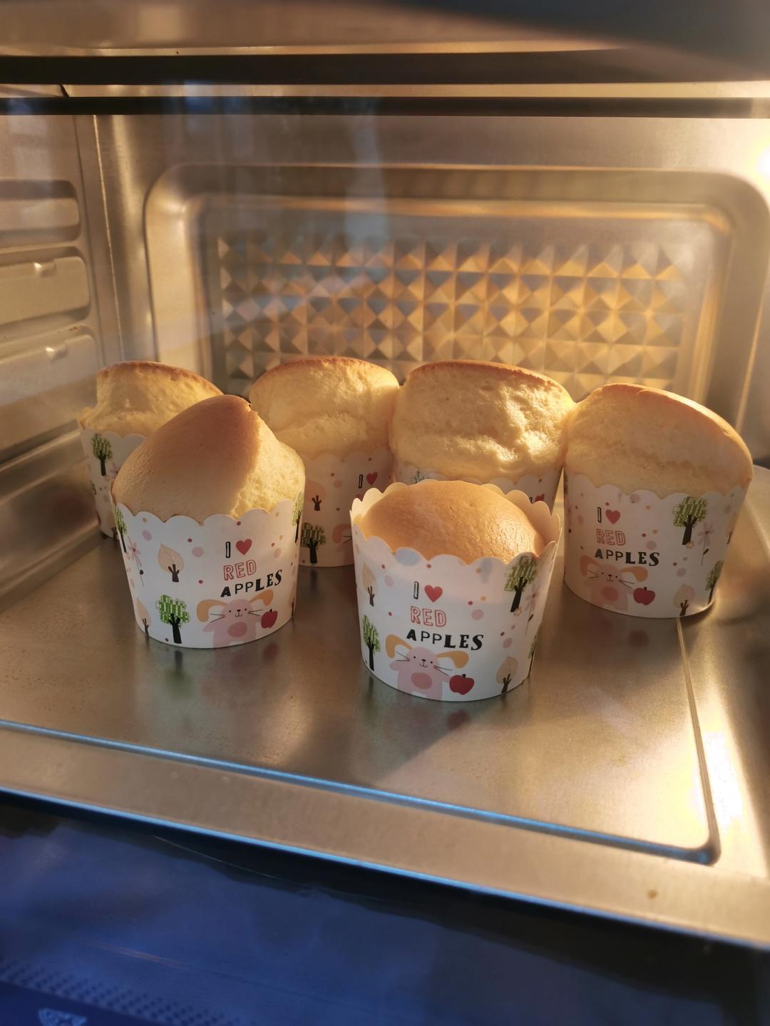 炼乳纸杯蛋糕