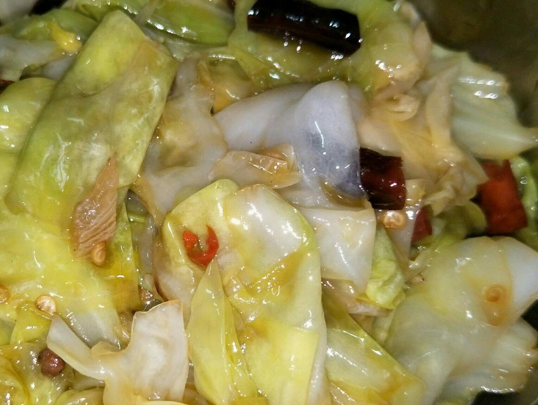 小菜一碟喵喵喵喵做的手撕包菜