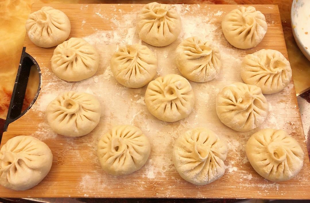 胡萝卜木耳鸡蛋素包子