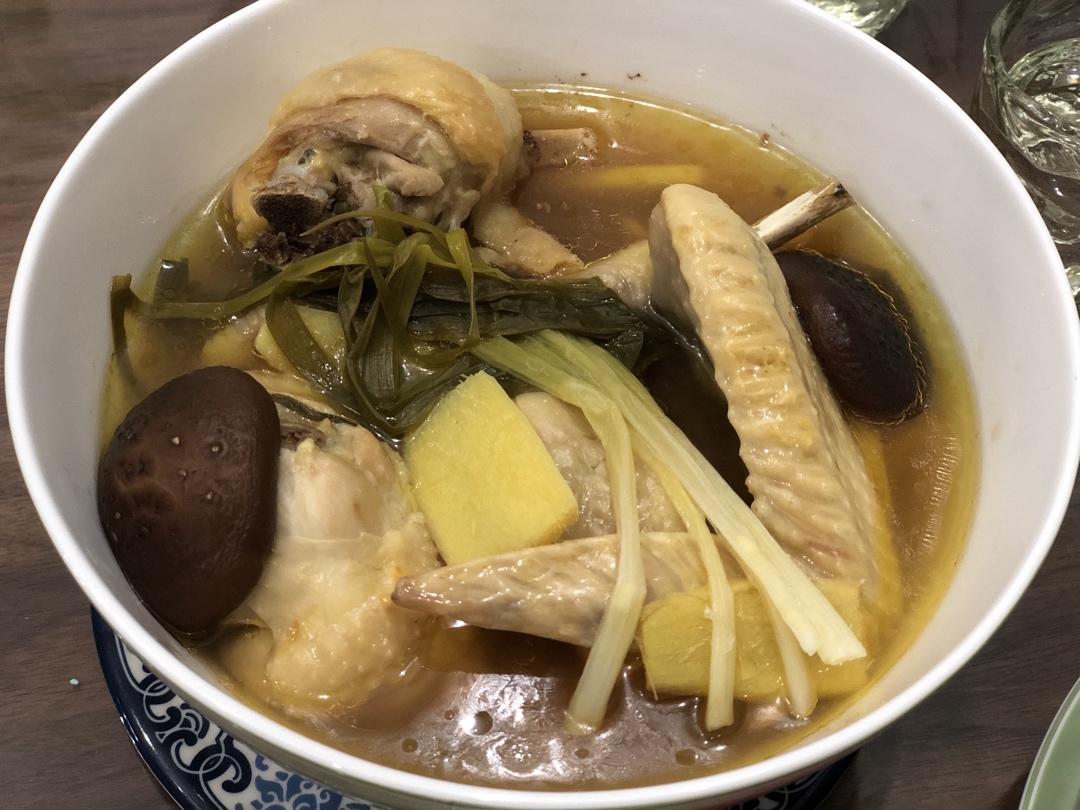 美味营养又简单的清蒸童子鸡