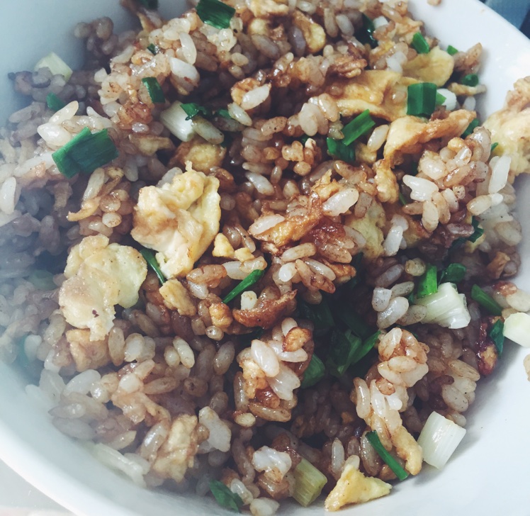 小时候的酱油炒饭