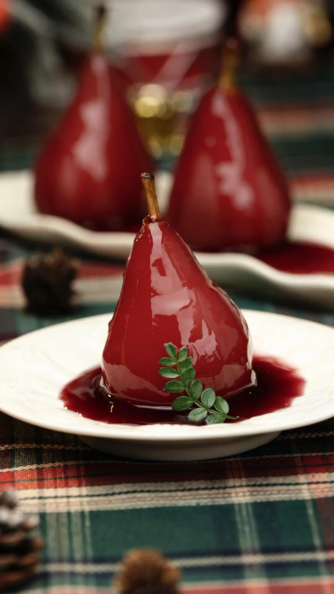 圣诞暖心小酒馆甜品-法式红酒炖梨