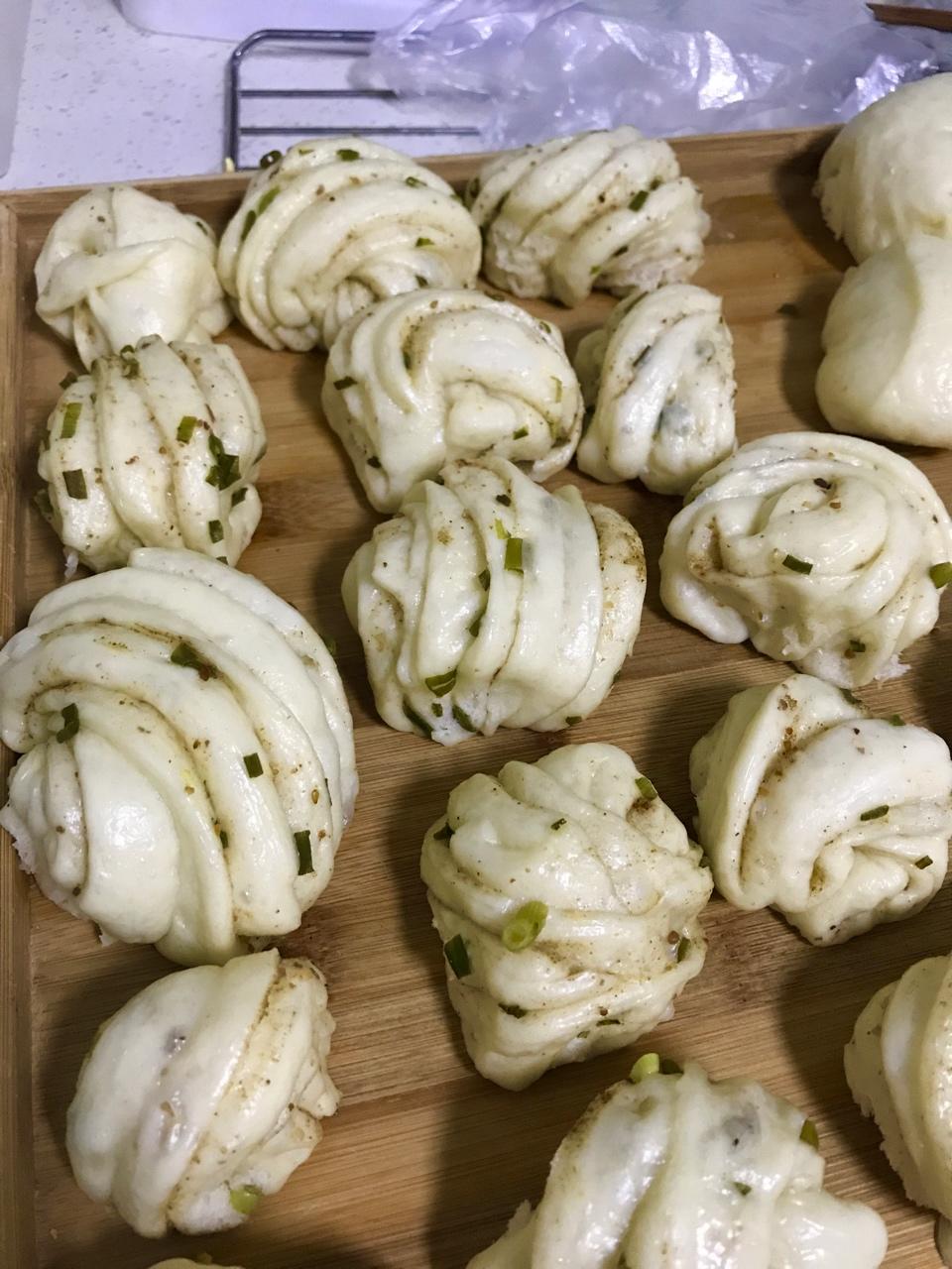 葱油花卷 Steamed Roll