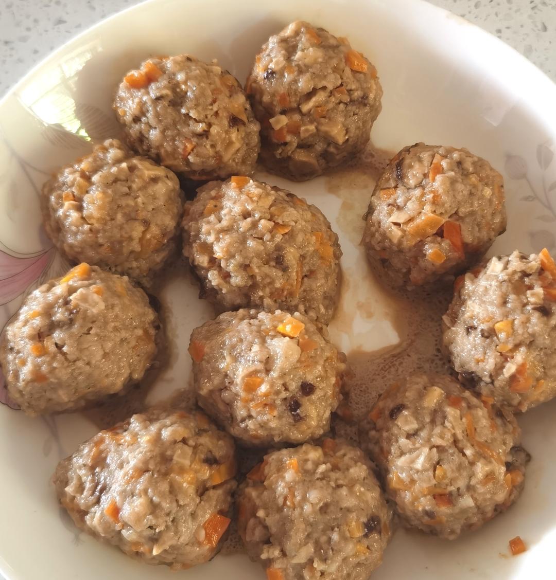 香菇胡萝卜肉丸